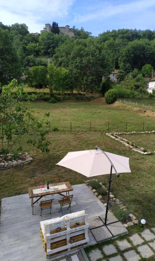 Il Giardino Di Marzo Guest House Monti di Licciana Nardi エクステリア 写真