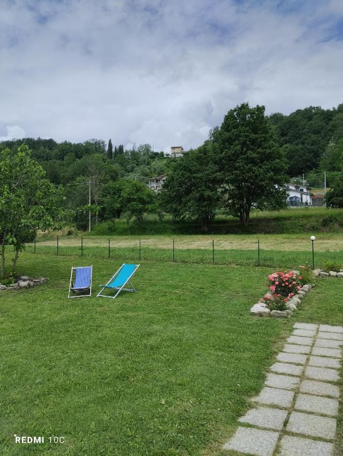Il Giardino Di Marzo Guest House Monti di Licciana Nardi エクステリア 写真